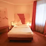 Petul An Der Zeche 3* Essen