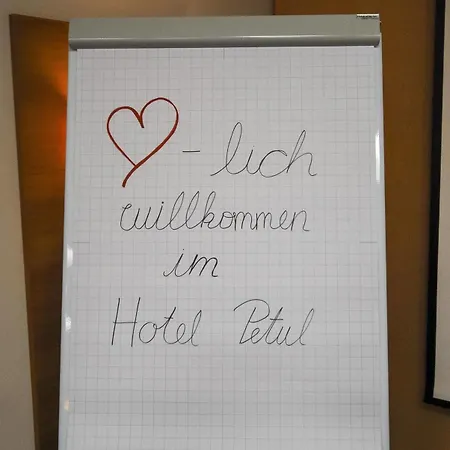 Petul An Der Zeche Szálloda Essen