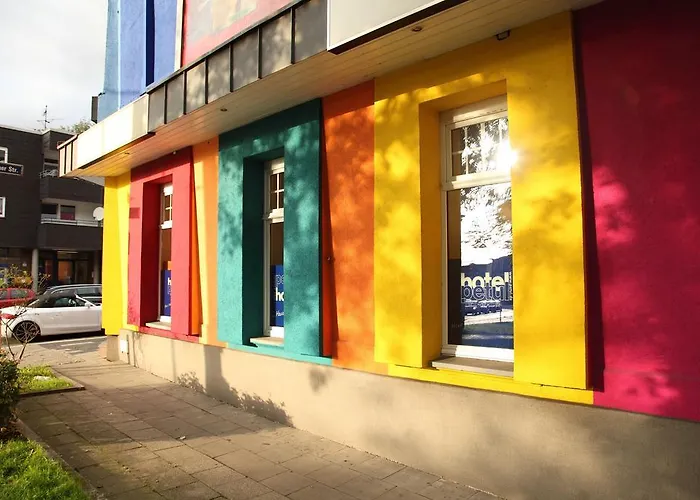 佩图尔德萨奇酒店 3*