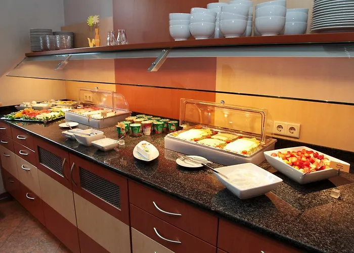 佩图尔德萨奇酒店 3*