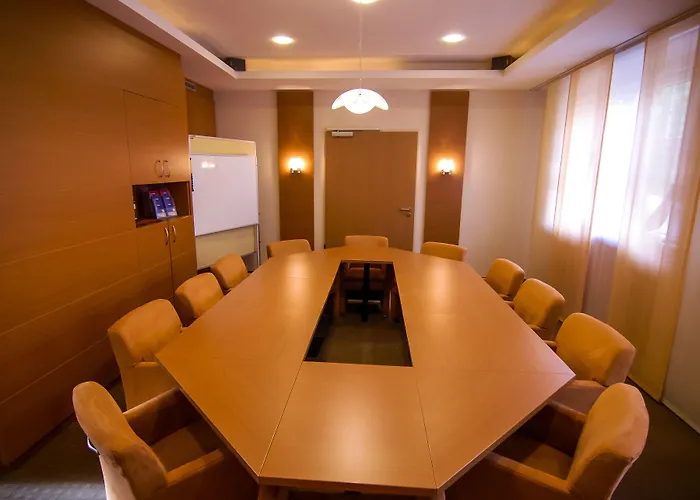 佩图尔德萨奇酒店